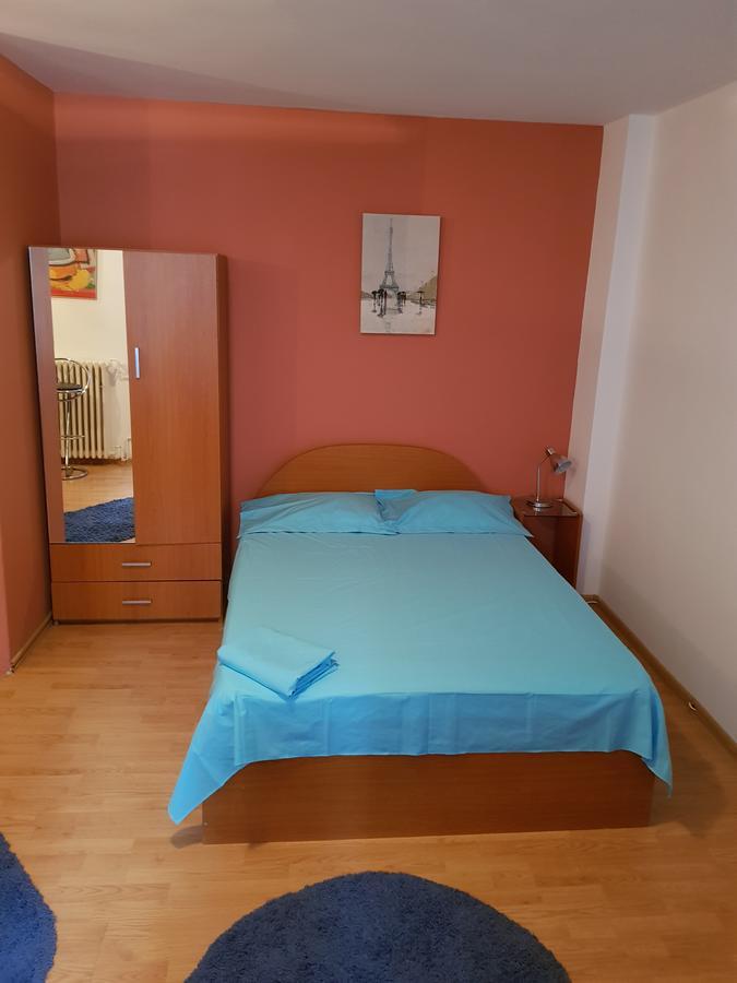 Rent House Unirii Apartment Bucharest Exterior photo